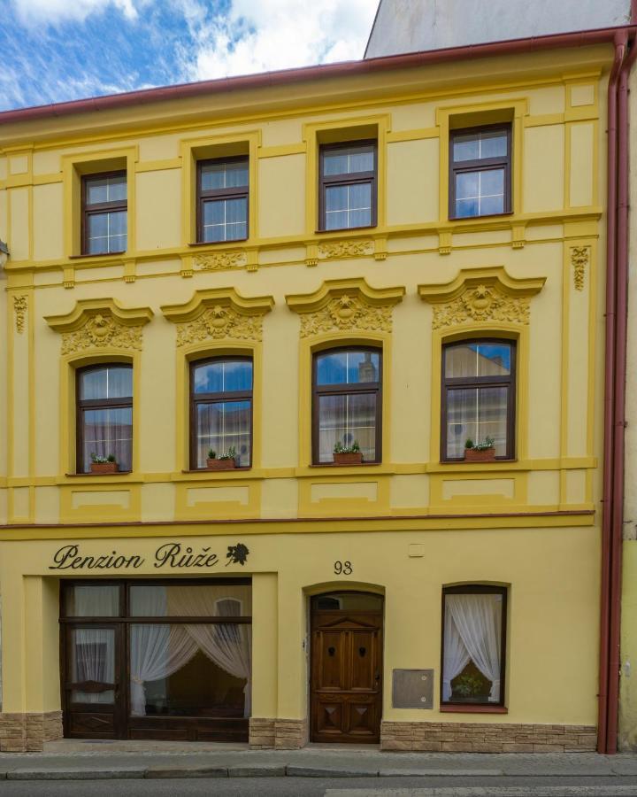 Penzion Ruze Benesov nad Ploucnici Kültér fotó